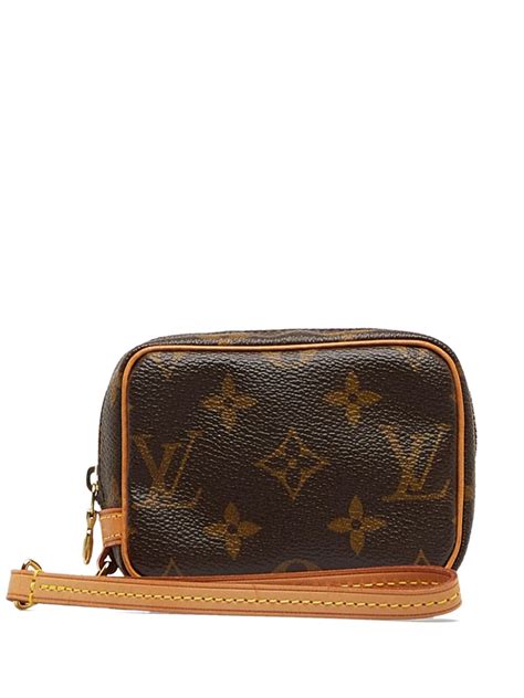 louis vuitton pre owned wash bag